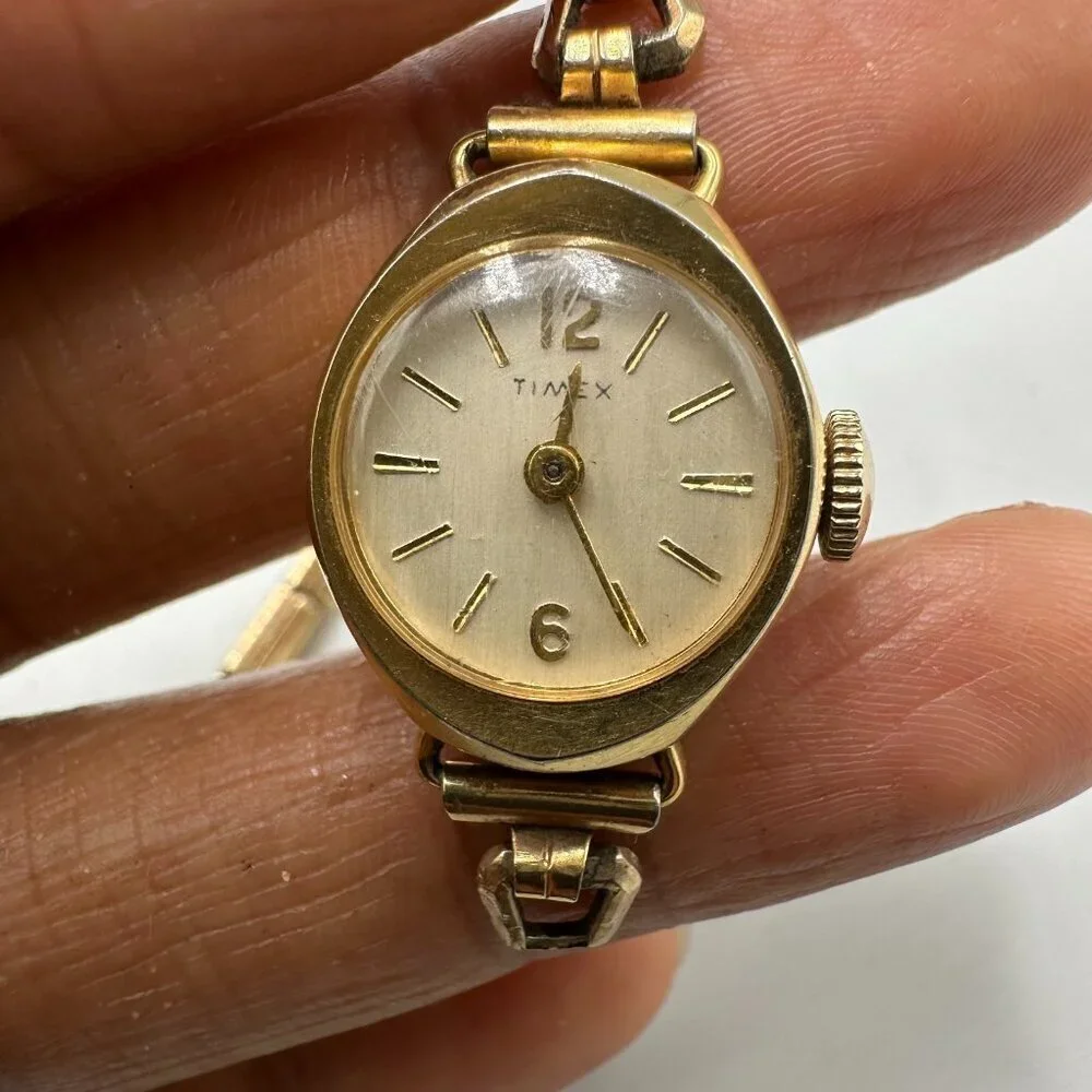 3/$30 VTG. Timex Watch Women Gold Tone Manual Wind BROKEN Stretch Band Working